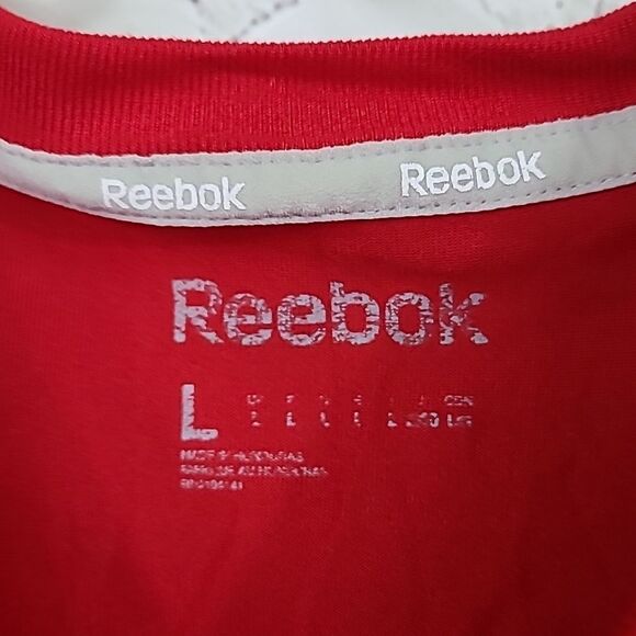 Reebok Men's Large Red Casual Tee Short Sleeve Crewneck T-Shirt Quick Dry Active - Picture 3 of 7